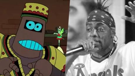 Links: Coolios Futurama-Charakter Kwanzaa Bot, Rechts: Schwarzweiß-Bild von Coolio bei einem Auftritt